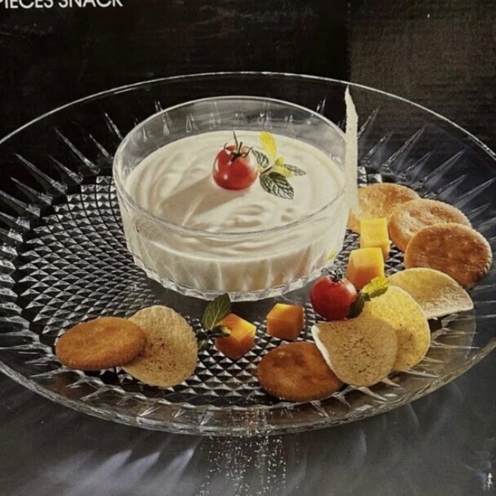 Durand Intl Vintage Arcoroc Luminar 2 pc Bowl & Plate Glass Snack Serving Set
